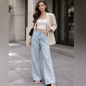 UNIQLO Wide Leg Flare Light Wash Jeans 10/30